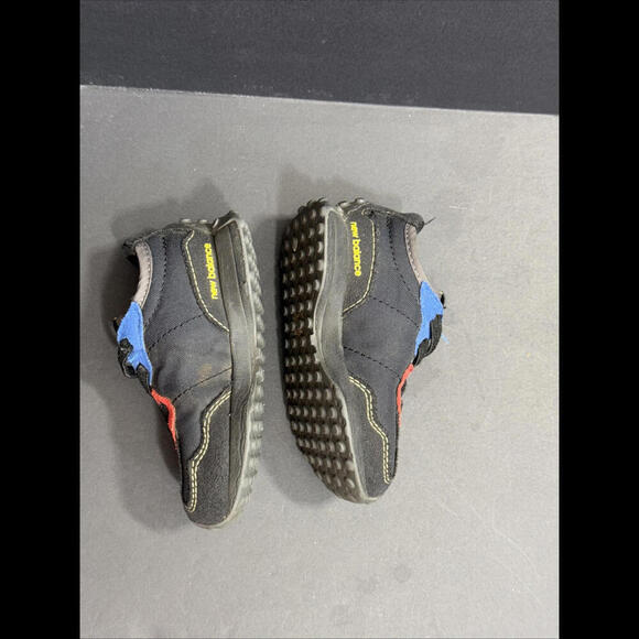 New Balance 327 Toddler Size 5C Black Red Athletic Walking Preppy Shoes Sneakers - Picture 5 of 15